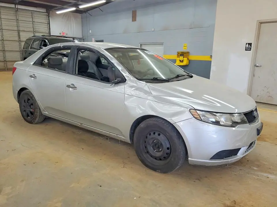 2010 KIA FORTE EX  