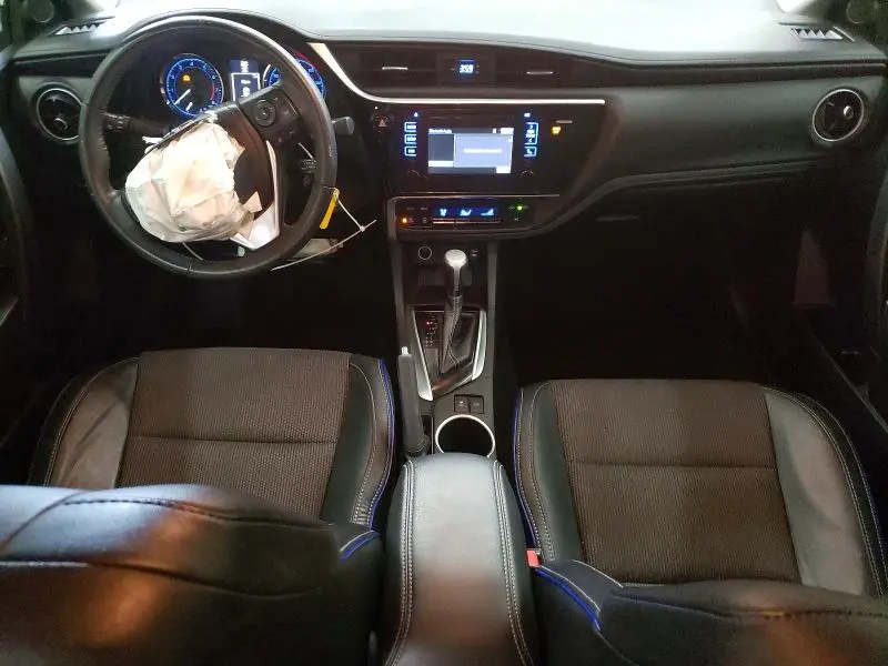 2017 TOYOTA COROLLA SE  