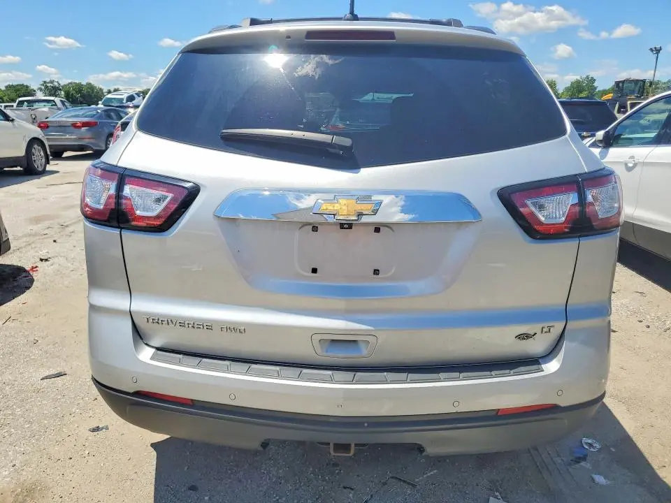2017 CHEVROLET TRAVERSE LT  