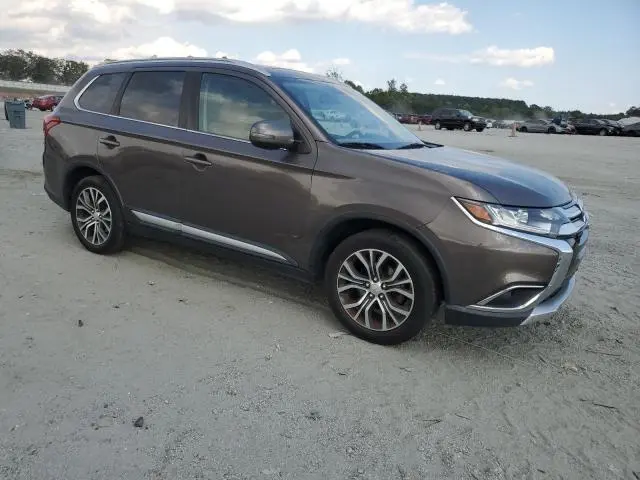 2018 MITSUBISHI OUTLANDER SE