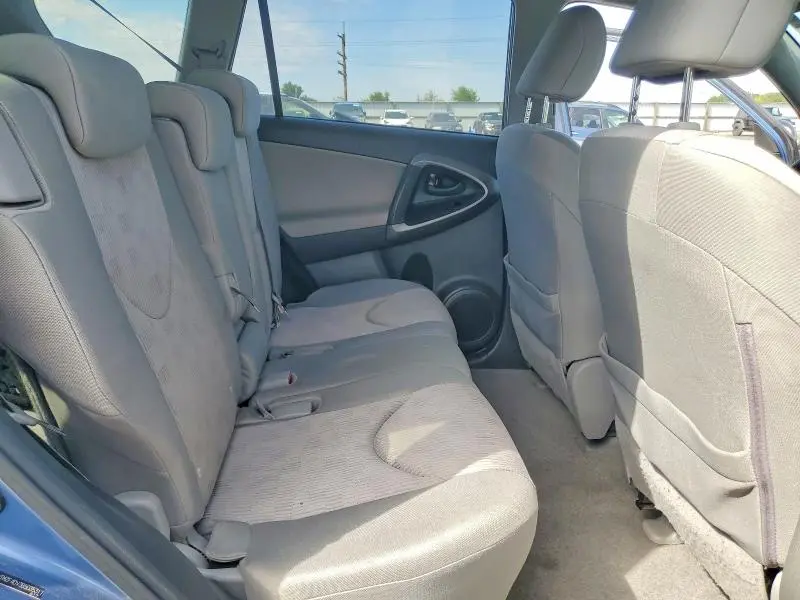 2011 TOYOTA RAV4 BASE  