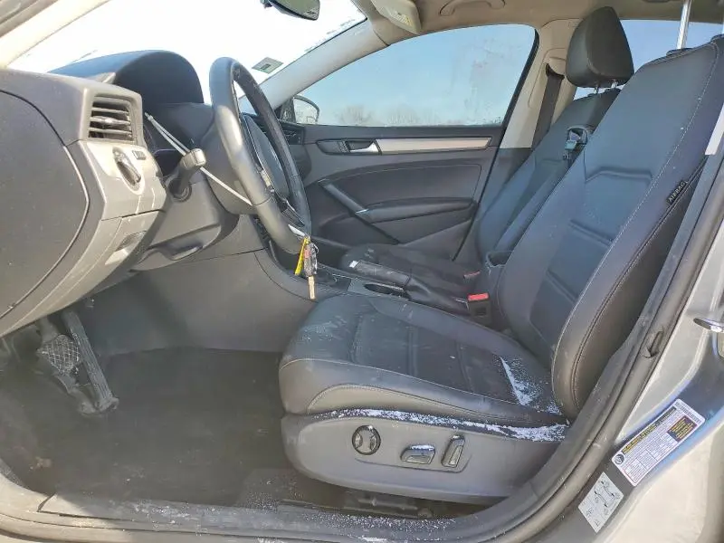 2021 VOLKSWAGEN PASSAT SE  
