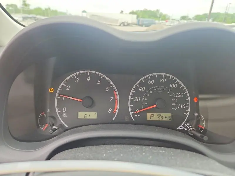 2013 TOYOTA COROLLA LE  