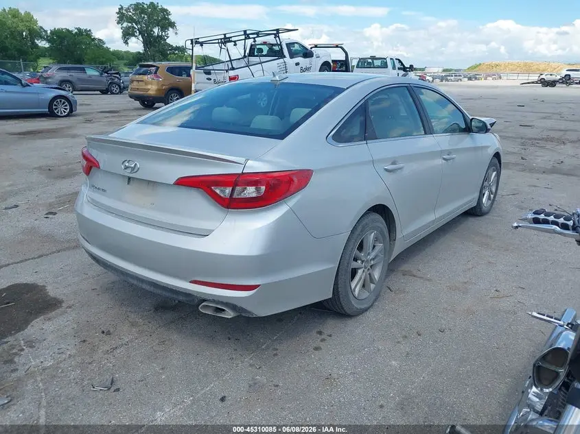 2016 HYUNDAI SONATA SE