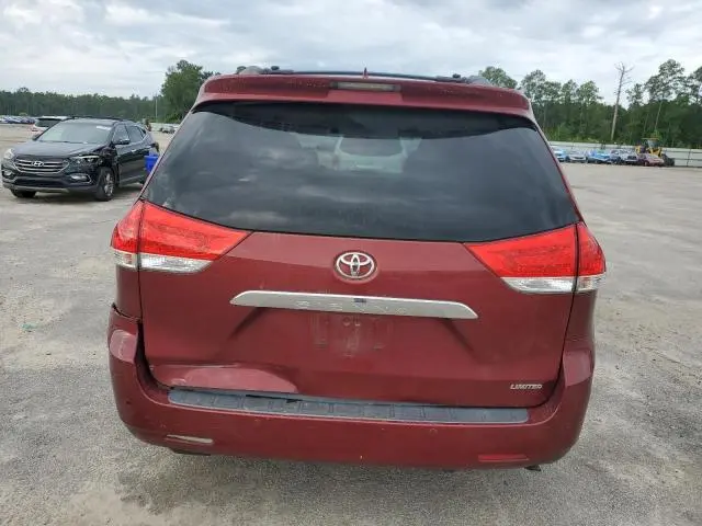 2012 TOYOTA SIENNA XLE  