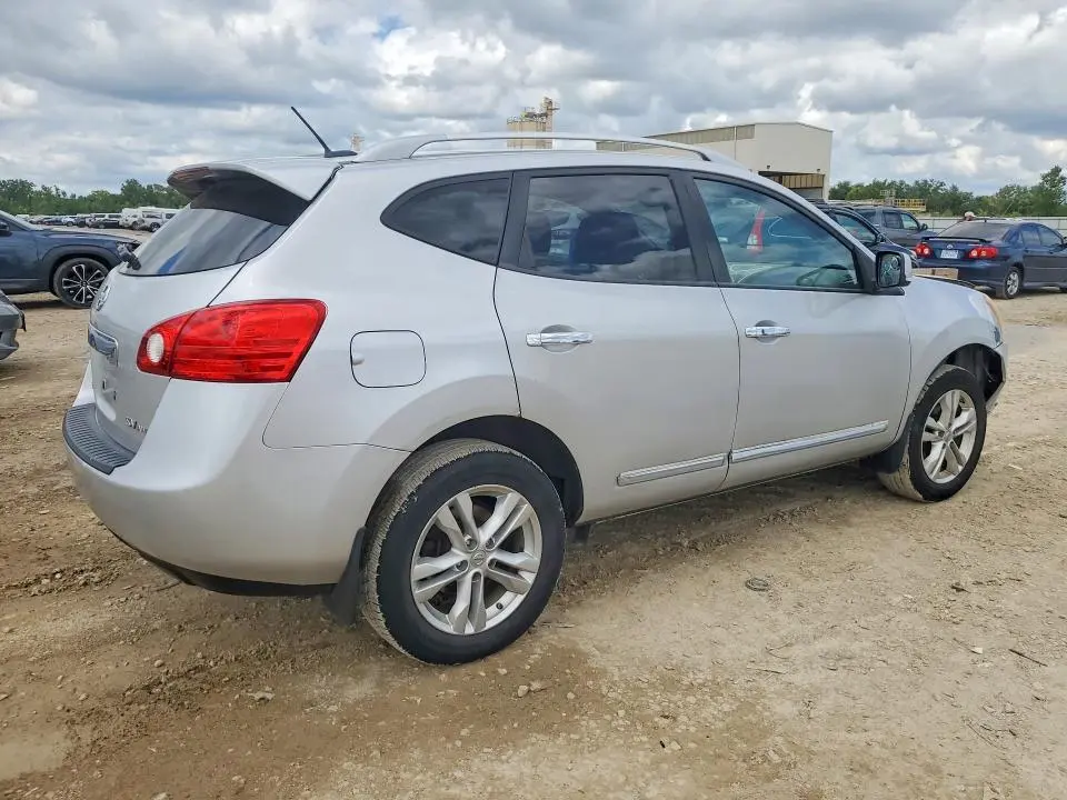 2013 NISSAN ROGUE S  