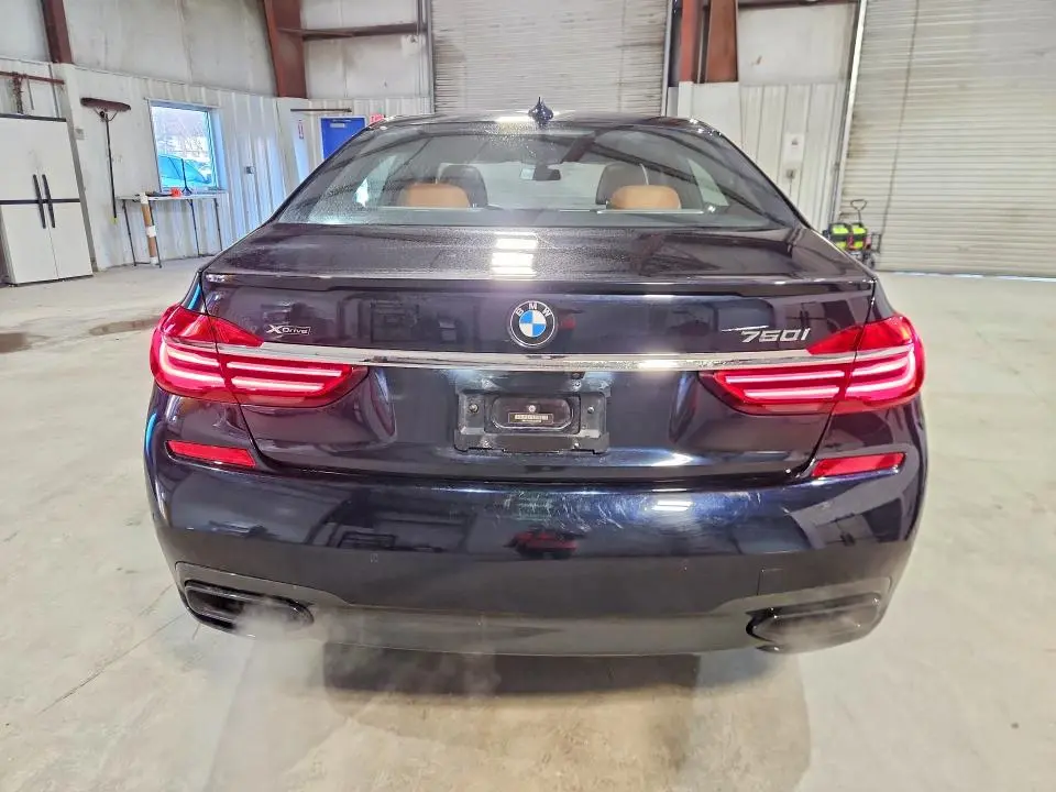 2018 BMW 750 XI  