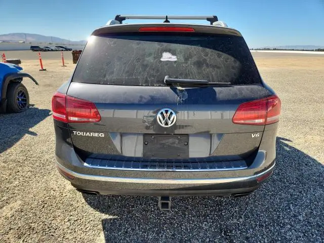 2016 VOLKSWAGEN TOUAREG SPORT  