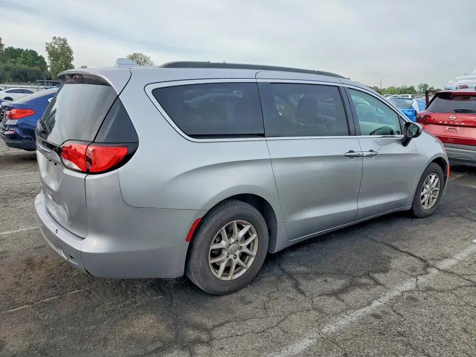 2020 CHRYSLER VOYAGER LXI  
