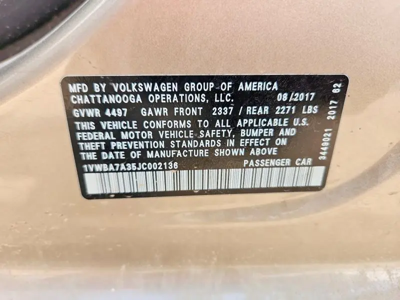 2018 VOLKSWAGEN PASSAT SE  
