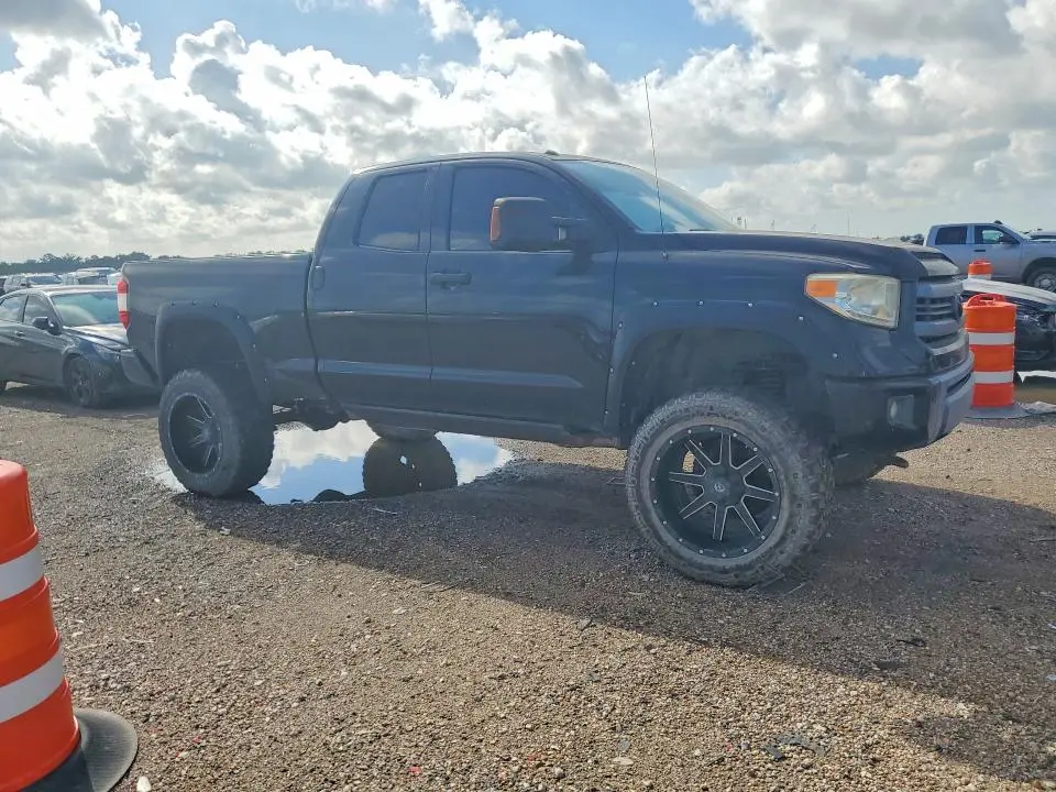 2014 TOYOTA TUNDRA SR5  