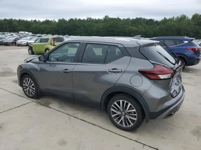 2021 NISSAN KICKS SV  