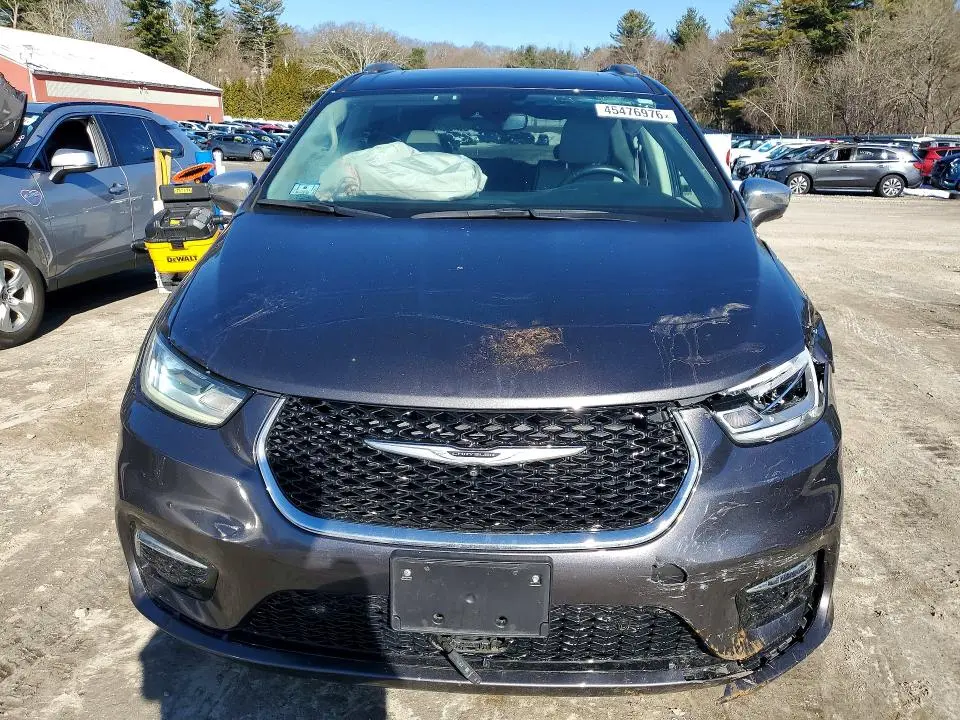 2021 CHRYSLER PACIFICA LIMITED  