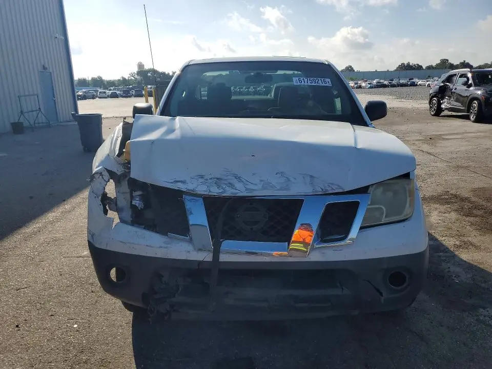 2015 NISSAN FRONTIER S  