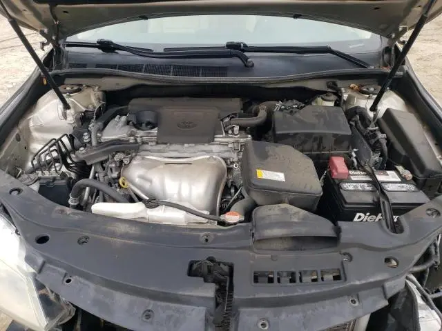 2016 TOYOTA CAMRY LE  