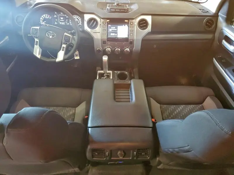 2019 TOYOTA TUNDRA CREWMAX SR5  