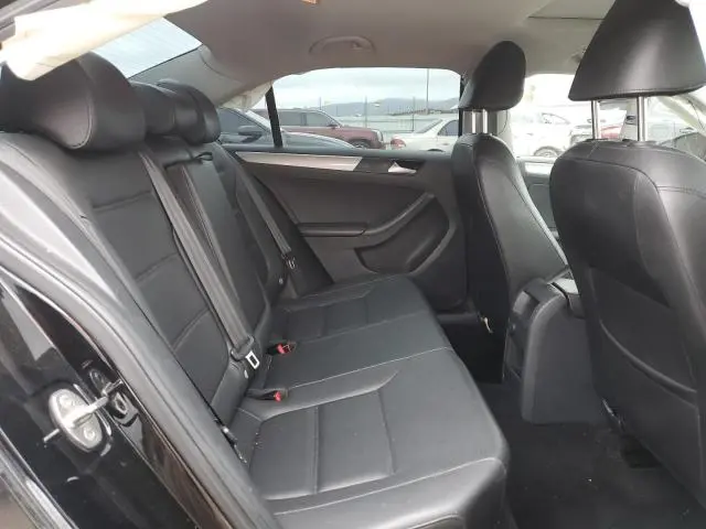 2017 VOLKSWAGEN JETTA SE