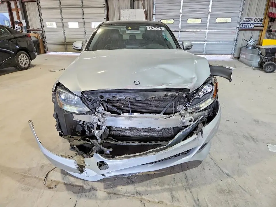2016 MERCEDES-BENZ C 300  