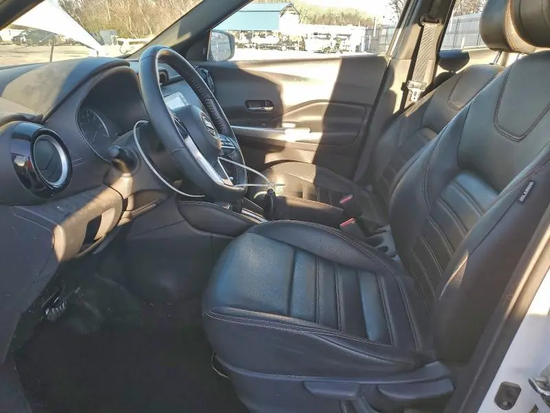 2019 NISSAN KICKS S  