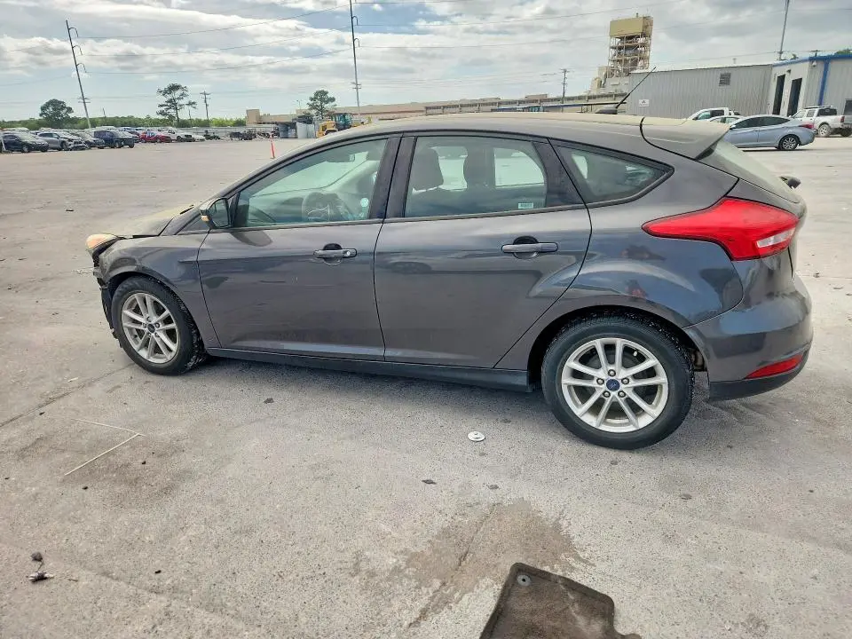 2017 FORD FOCUS SE  