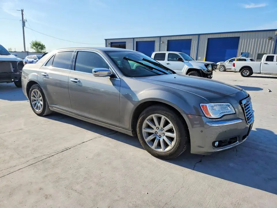 2012 CHRYSLER 300 LIMITED  