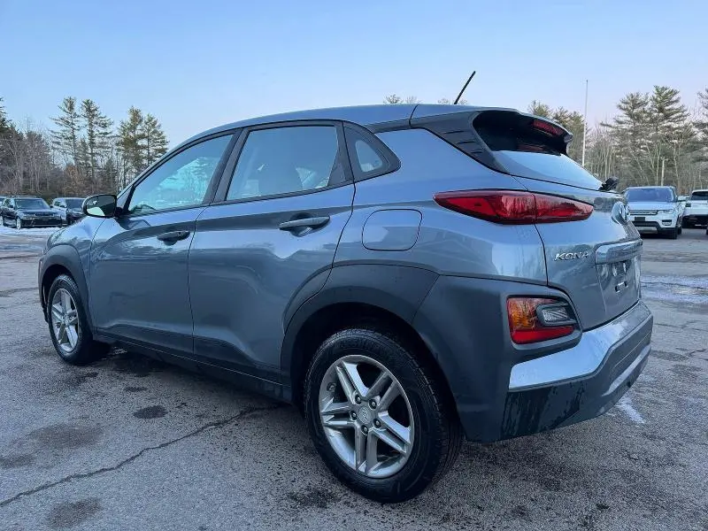 2019 HYUNDAI KONA SE  