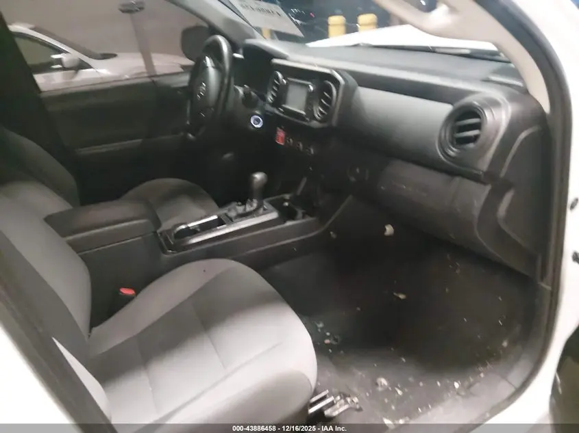 2018 TOYOTA TACOMA SR