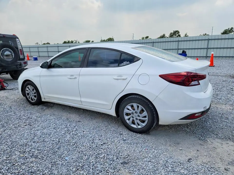 2020 HYUNDAI ELANTRA SE  