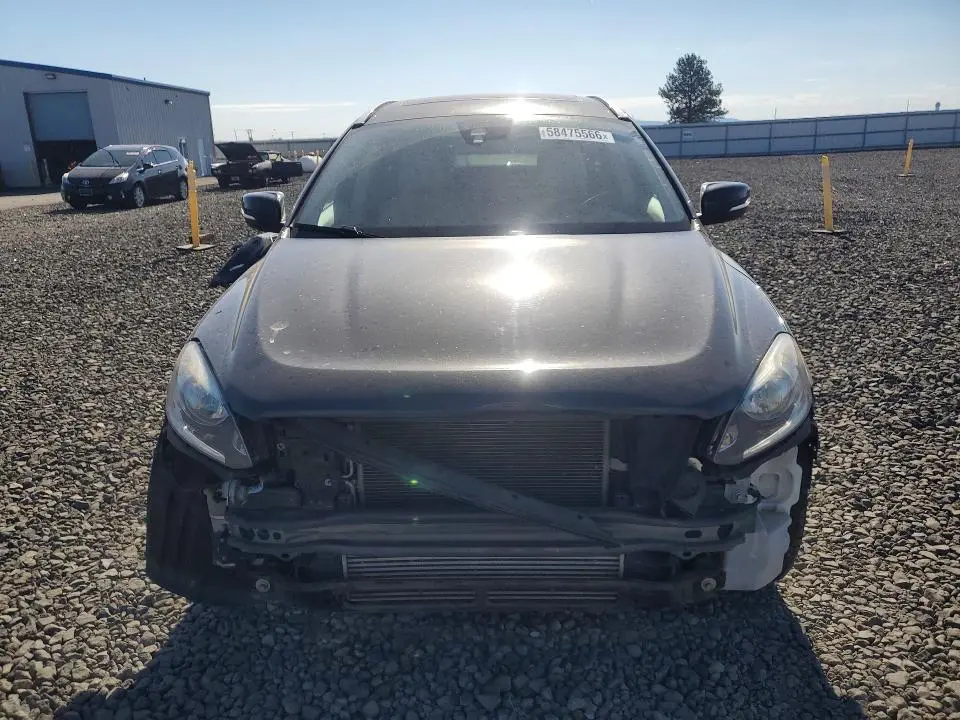 2015 VOLVO XC60 T6 PREMIER+  