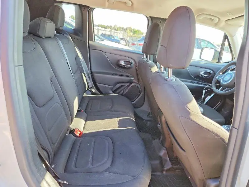 2022 JEEP RENEGADE LATITUDE  
