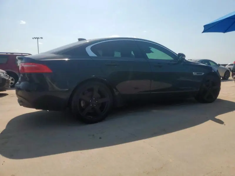 2017 JAGUAR XE PREMIUM  
