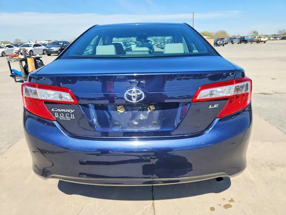 2014 TOYOTA CAMRY LE  