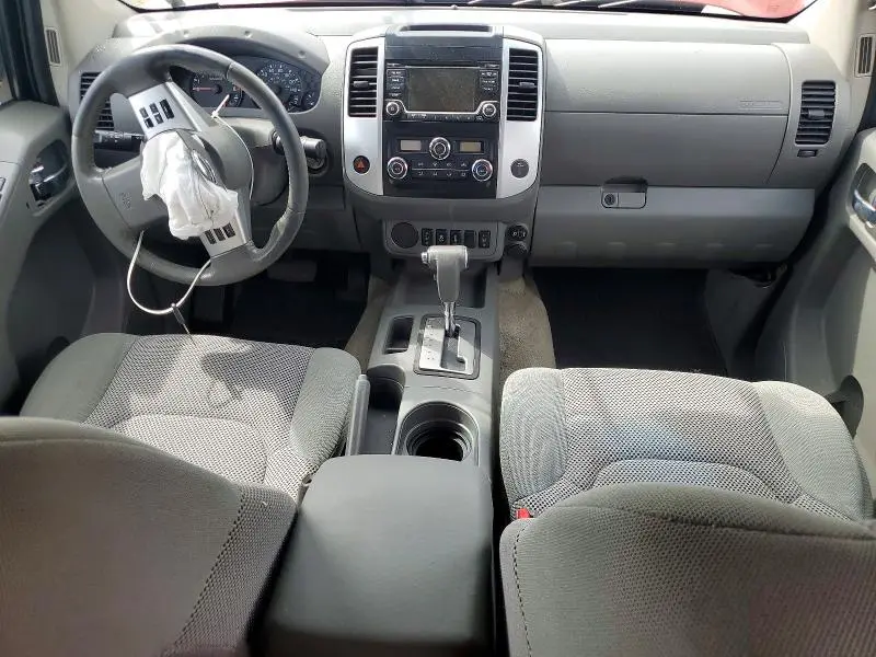 2017 NISSAN FRONTIER SV  