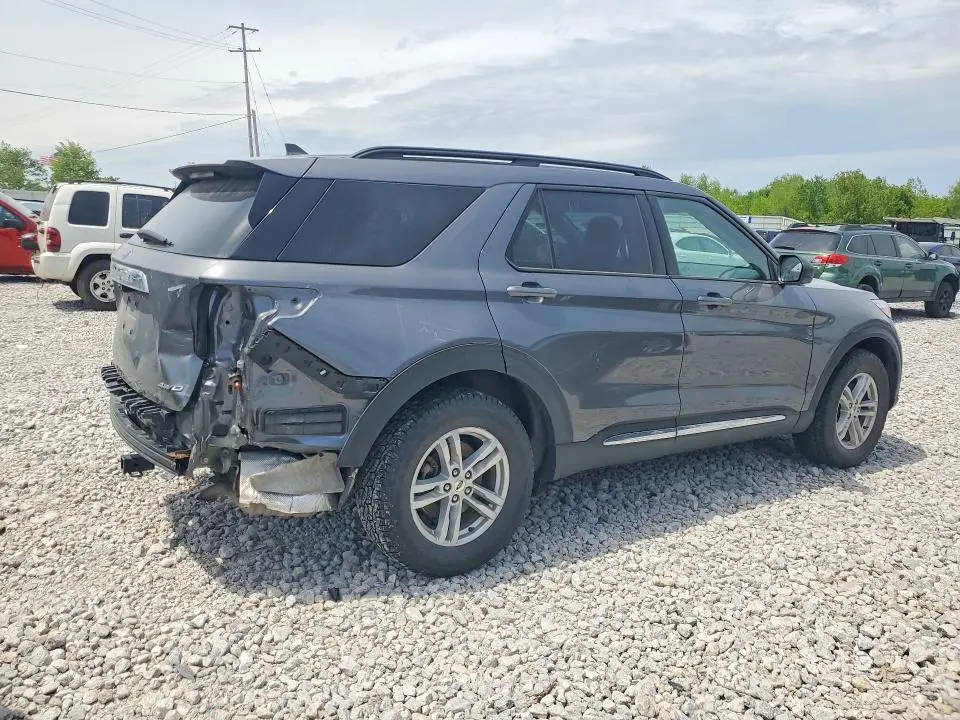 2021 FORD EXPLORER XLT  