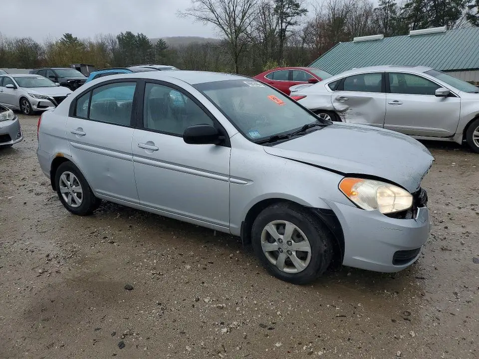 2010 HYUNDAI ACCENT GLS  