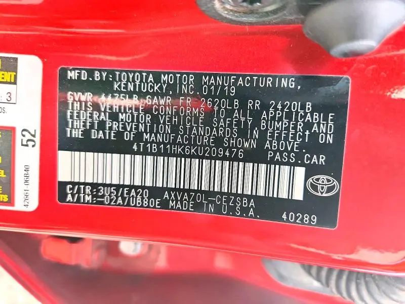 2019 TOYOTA CAMRY SE  