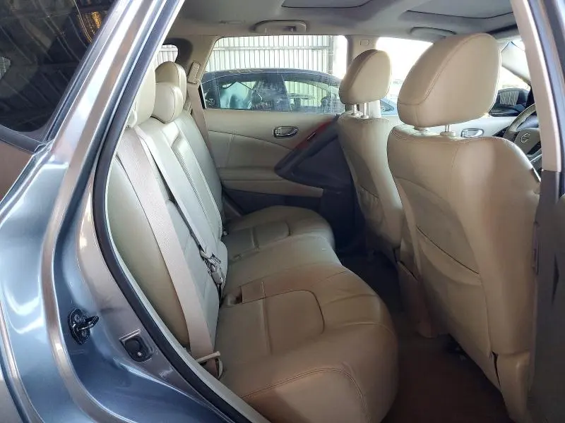 2013 NISSAN MURANO S  