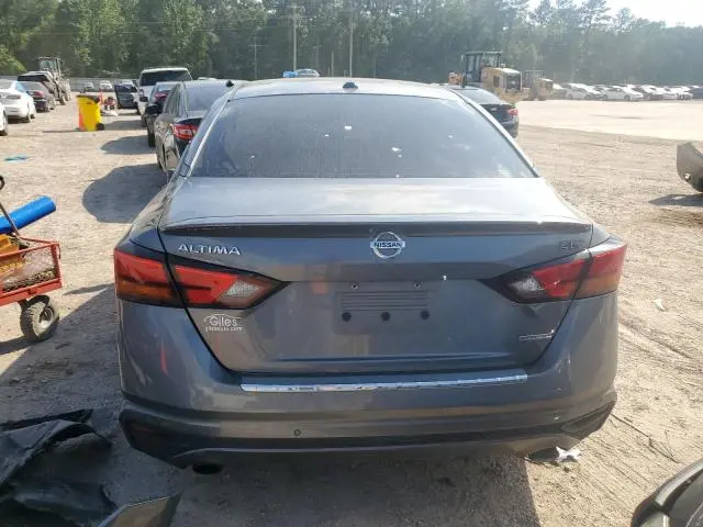 2021 NISSAN ALTIMA SR  