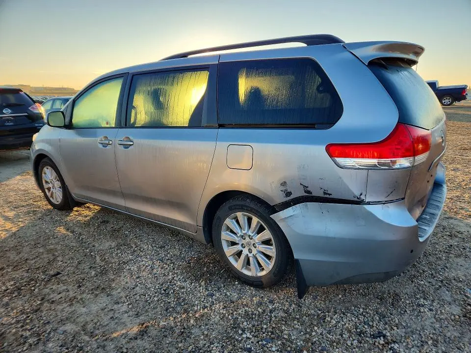 2011 TOYOTA SIENNA XLE 8-PASSENGER  