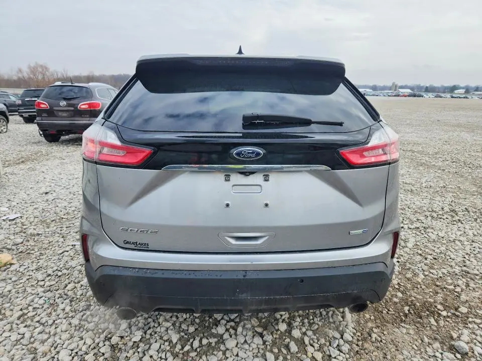 2020 FORD EDGE SE  