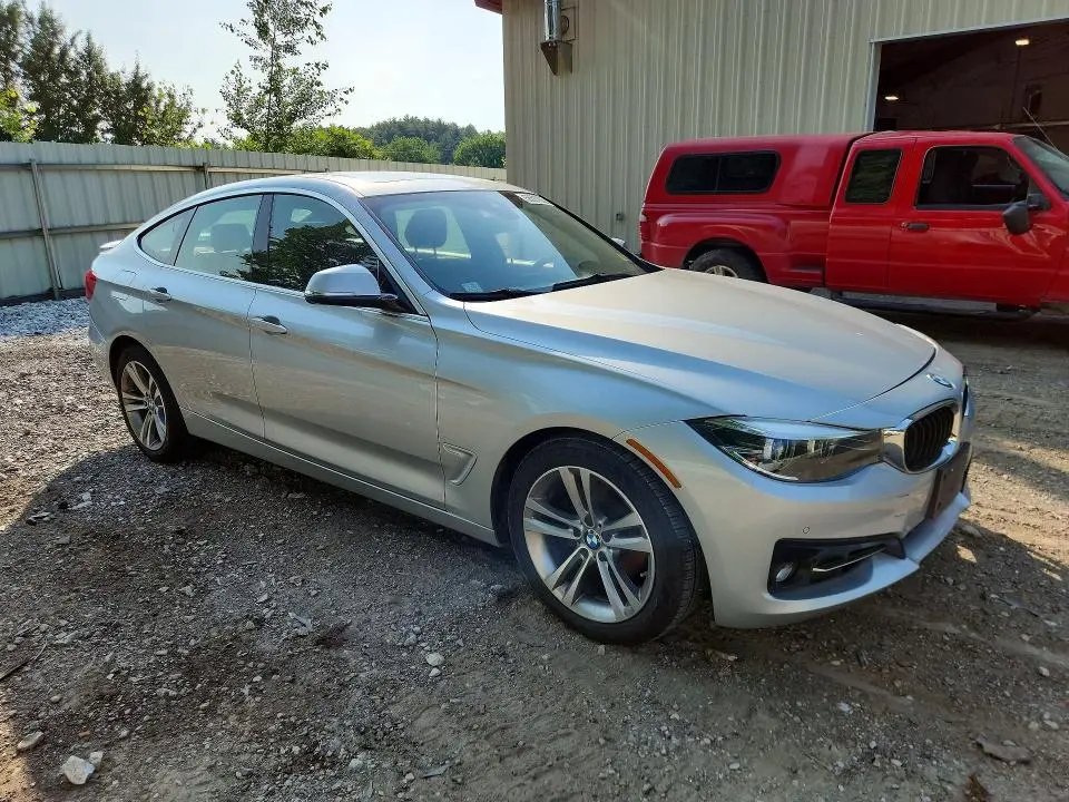2018 BMW 330 XIGT  