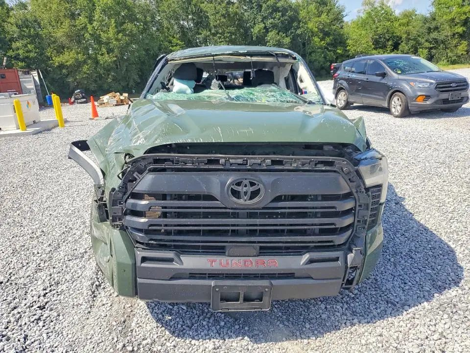 2022 TOYOTA TUNDRA SR5  