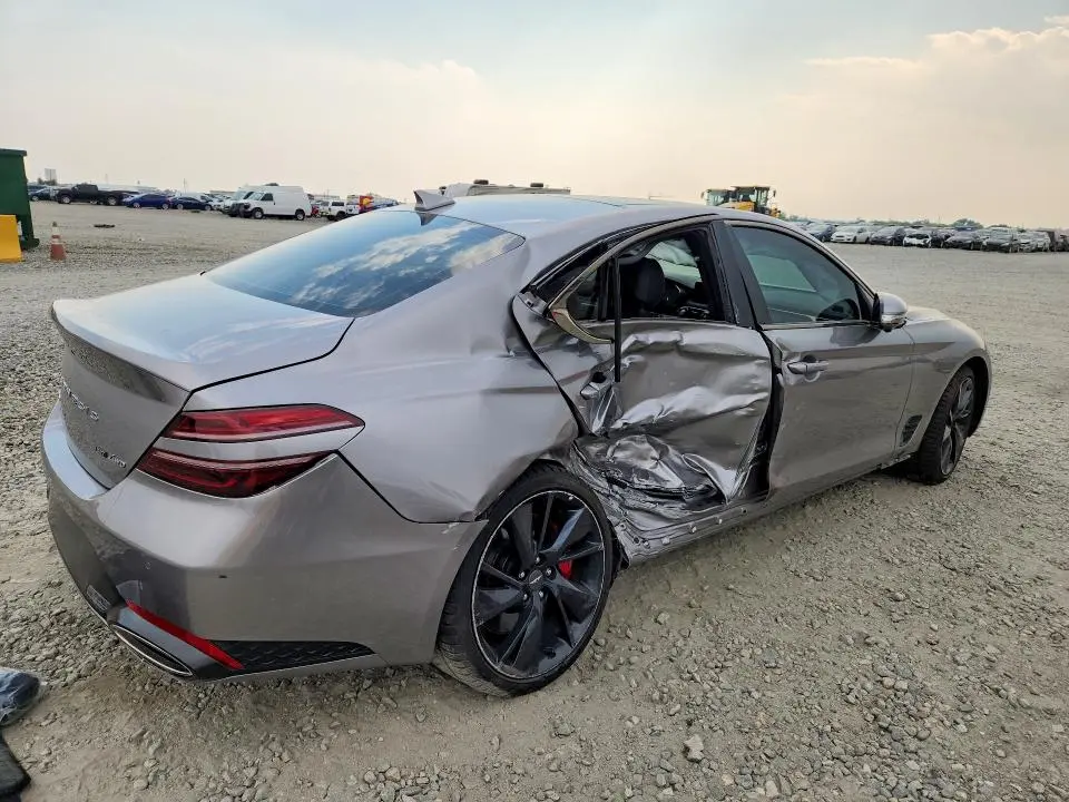 2023 GENESIS G70 3.3T STANDARD  