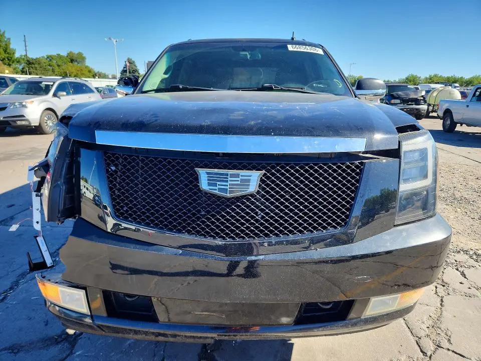 2010 CADILLAC ESCALADE EXT LUXURY  