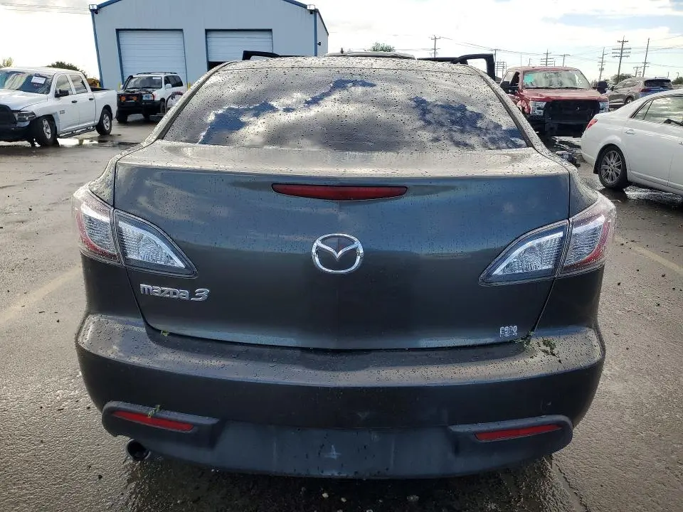 2010 MAZDA 3 I  