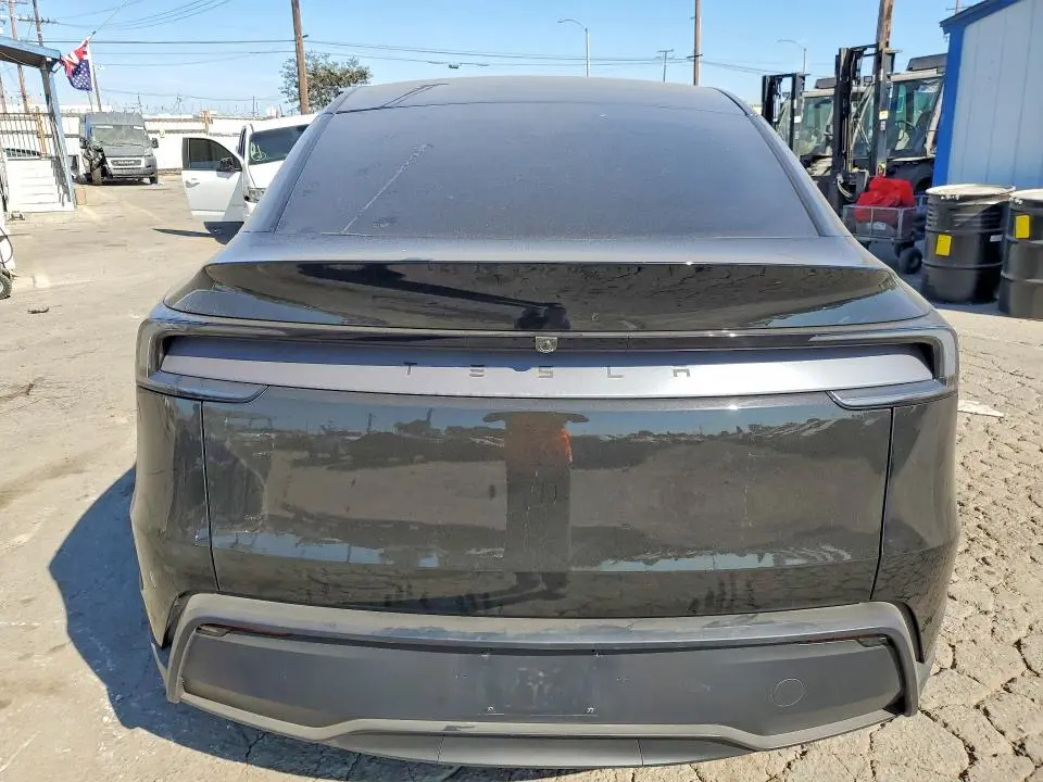 2026 TESLA MODEL Y   