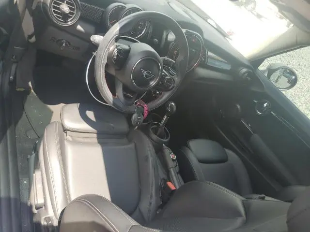 2019 MINI COOPER S  