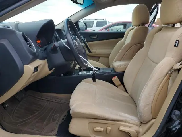 2011 NISSAN MAXIMA S  