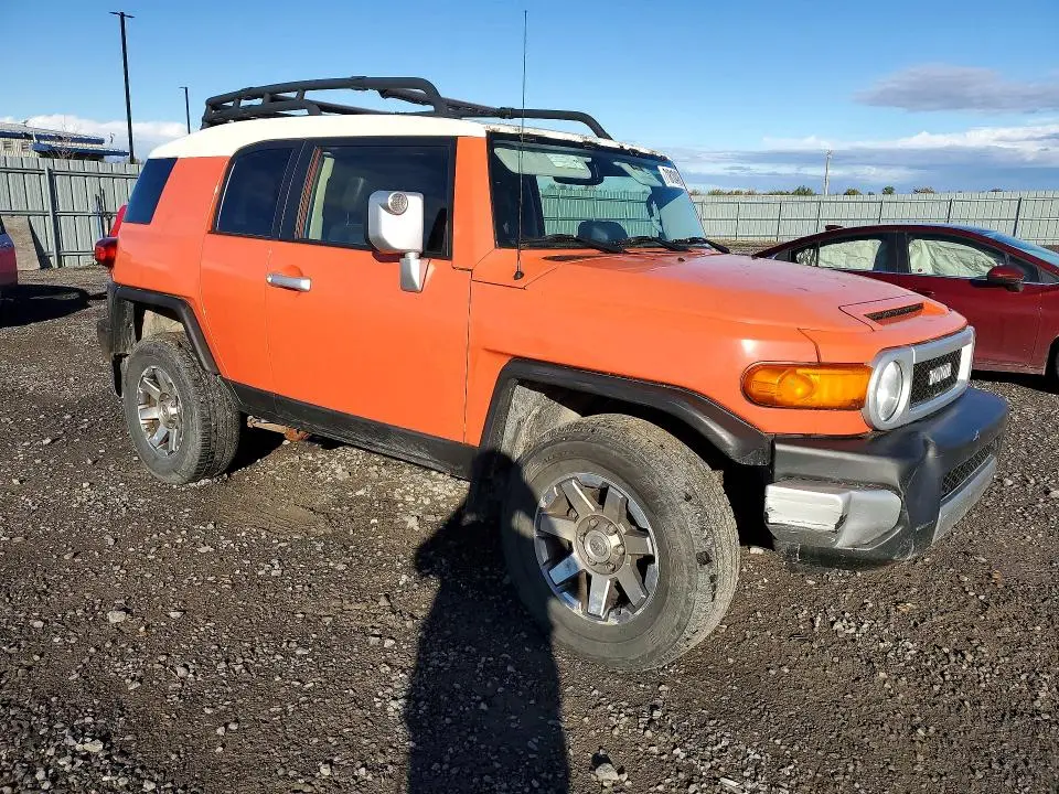 2014 TOYOTA FJ CRUISER BASE  