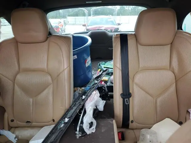 2017 PORSCHE CAYENNE   